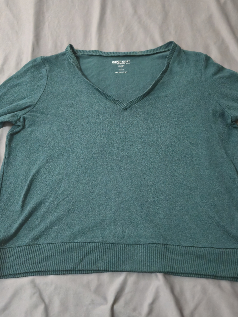 Torrid Super Soft Sleep Plush V-Neck Lounge Sweatshirt Green 1 1X #G86457 - Picture 1 of 7